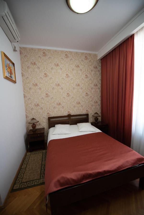 Pension Arena Cluj-Napoca Extérieur photo